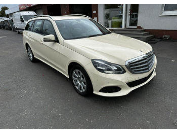 Auto MERCEDES-BENZ