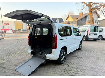 Auto OPEL