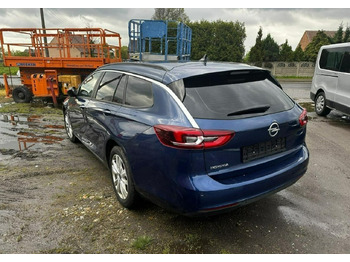 Auto OPEL
