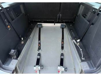 Auto Volkswagen Caddy III Caddy do przewozu osób Niepełnosprawnych Inwalida Rampa: pilt 4