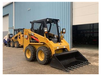 Kompaktlaadur CATERPILLAR 216B3