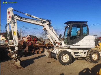 Ratastel ekskavaator Case WX 125: pilt 3