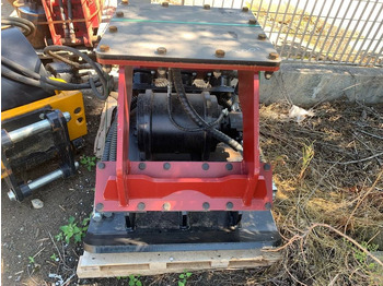 Vibraatorplaat DCE EE08EC VIBRATING PLATE: pilt 2 Vibraatorplaat DCE EE08EC VIBRATING PLATE: pilt 2