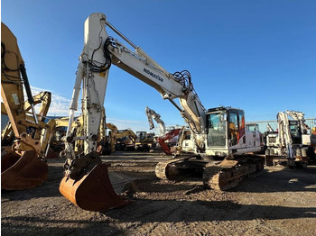 Lintekskavaator KOMATSU PC240NLC-8