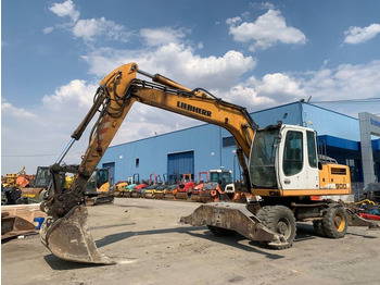 Ratastel ekskavaator LIEBHERR A 900