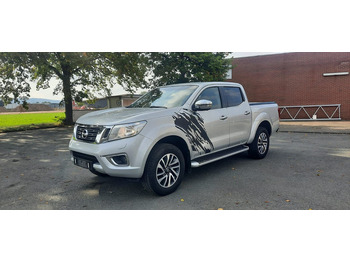 Auto NISSAN Navara