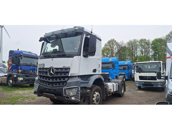 Sadulveok MERCEDES-BENZ Arocs 1840