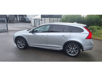 Universaal Volvo V60 Cross Country Summum AWD: pilt 2
