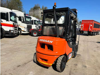 Diiseltõstuk 2012 DOOSAN D25S-5 Forklift: pilt 4