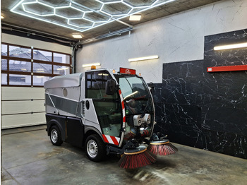 Tänavapühkimismasin BUCHER