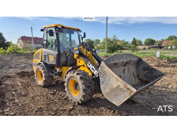 Rataslaadur JCB 407