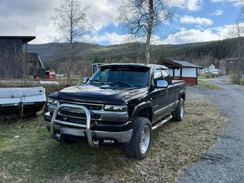 Pikap CHEVROLET