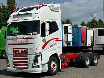 Kabiinišassiiga veoauto VOLVO FH16 750