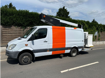 Veoautolt tõusev platvorm MERCEDES-BENZ Sprinter 515