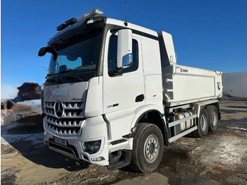 Kallurauto MERCEDES-BENZ Arocs 2658