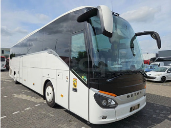 Kaugsõidu buss SETRA