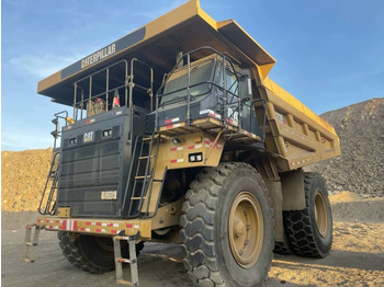 Kastiga kallur/ Kiviveoauto CATERPILLAR 777