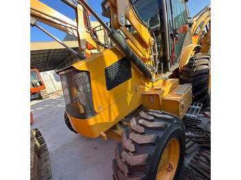 Ekskavaator-laadur CATERPILLAR 420F