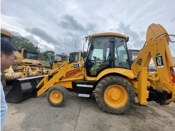 Ekskavaator-laadur JCB 3CX