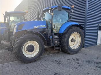 Traktor NEW HOLLAND T7