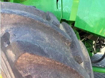 Kombain John Deere T670i HM: pilt 4