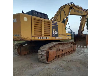 Lintekskavaator KOMATSU PC600