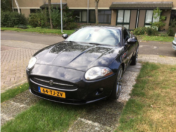 Auto JAGUAR