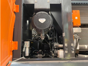Ratastel ekskavaator DOOSAN DX210