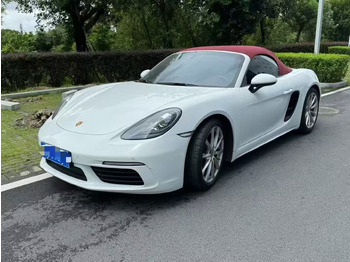 Auto PORSCHE
