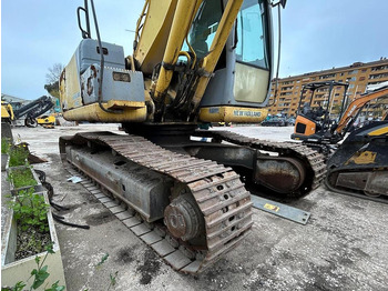 Ekskavaator NEW HOLLAND E215B