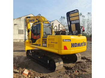 Lintekskavaator KOMATSU PC200