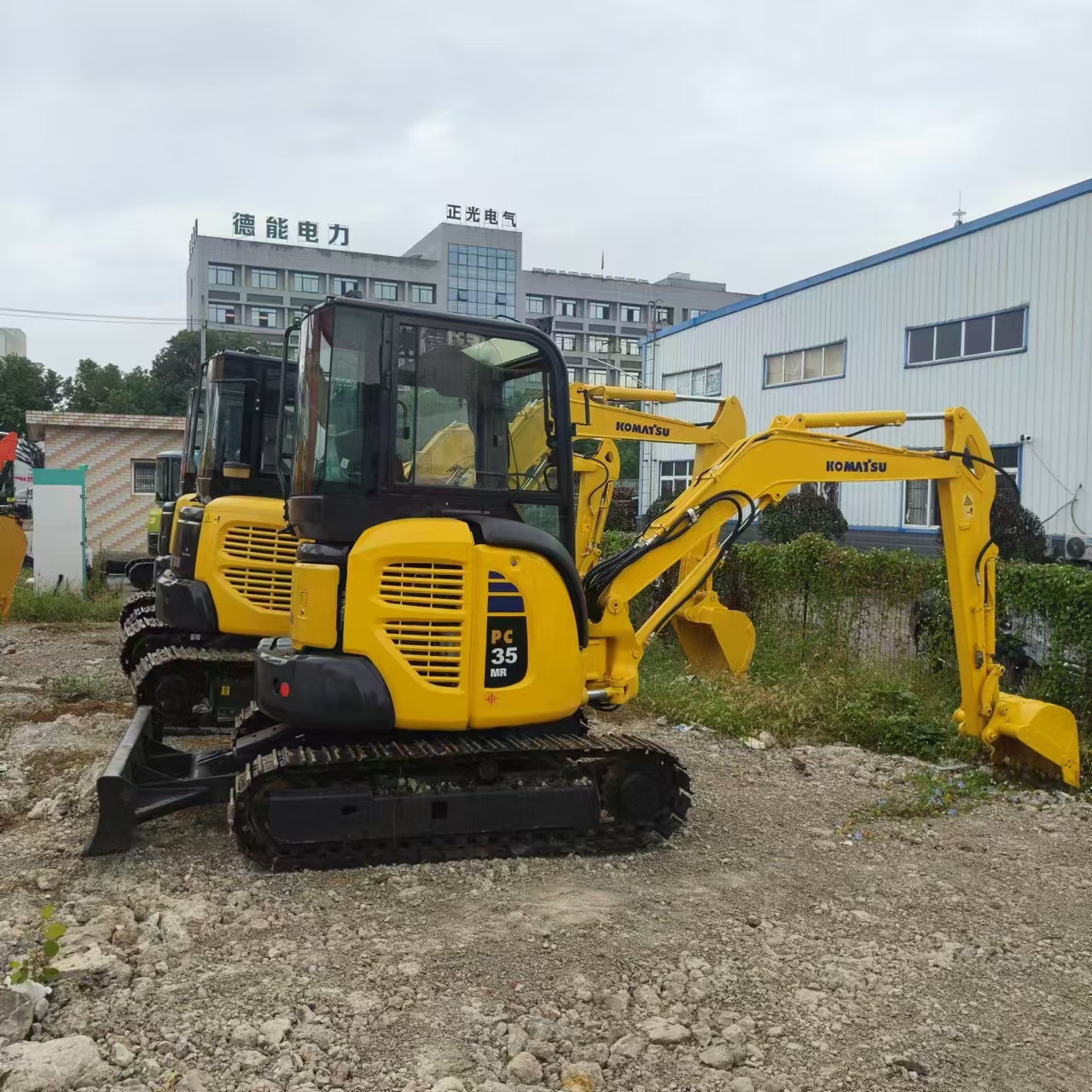 Miniekskavaator KOMATSU PC35