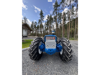 Traktor 1966 Ford County 654 Tractor: pilt 5