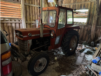 Traktor MASSEY FERGUSON 1000 series