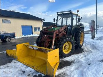 Traktor JOHN DEERE 2040