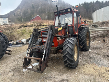 Traktor 1982 Fiat 780 DT w/ front loader, snow shovel, chains, top link, triangle and extra set of twin wheels.: pilt 2