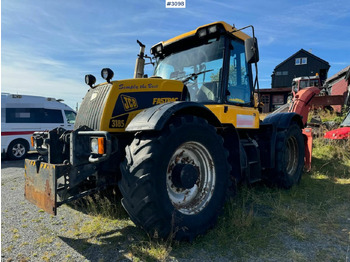 Traktor JCB