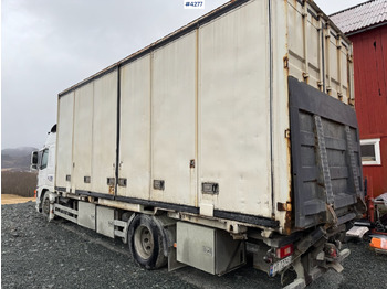 Kasti veoauto 2002 Volvo FM9 Containerchassis: pilt 3