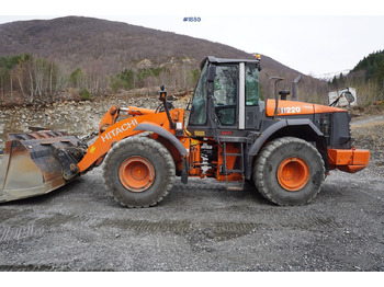 Rataslaadur HITACHI ZW220
