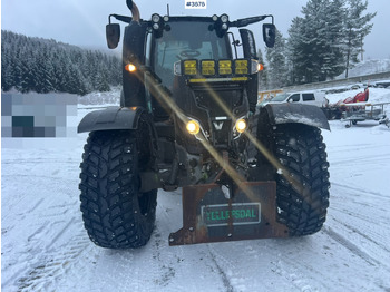 Traktor 2019 Valtra T254 Snow rigged tractor: pilt 3