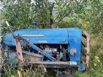 Traktor Ca. 1961 Fordson Super Major 4×2 Tractor w/ Bucket: pilt 4