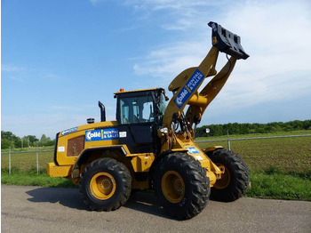 Rataslaadur CATERPILLAR 926M