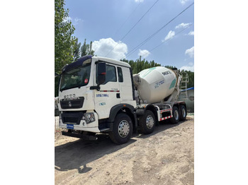 Autobetoonisegisti SINOTRUK HOWO