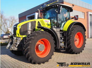 Traktor CLAAS Axion 920