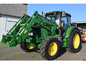 Traktor JOHN DEERE 6220
