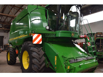 Kombain JOHN DEERE 9640WTS