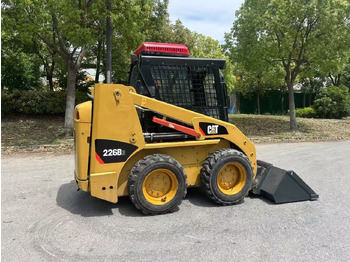 Kompaktlaadur CATERPILLAR 226B3