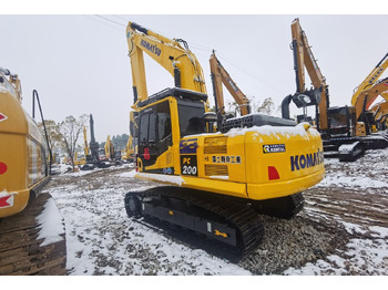 Lintekskavaator KOMATSU PC200-8