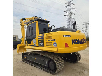 Lintekskavaator Komatsu PC200-8: pilt 5