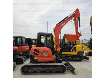 Miniekskavaator Kubota KX155: pilt 5